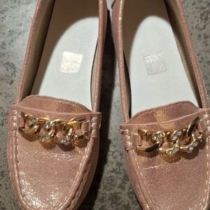 Chic Pink Loafers with Gold Chain Accent